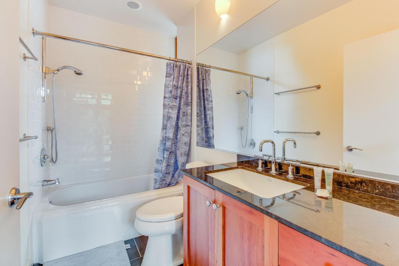Willa Fidalgo Island Waterfront Stunner Anacortes Zewnętrze zdjęcie